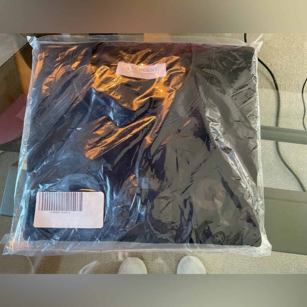 EVERLANE 100% Human Sweatshirt, S, ,Black, NWOT - Picture 8 of 8